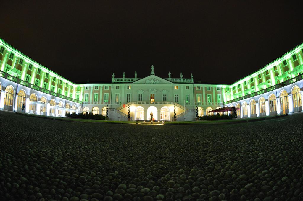 רצאטו Villa Fenaroli Palace Hotel מראה חיצוני תמונה